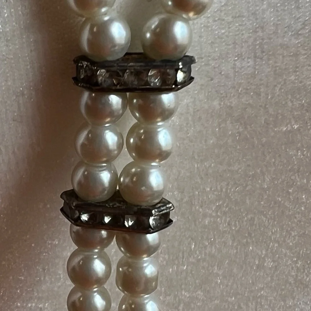 Vintage Pearl drop pendant style bolero necklace rhinestones 16
